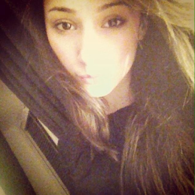 Hiii I'm Waliyha Malik ~ อายุ 14 ปี เป็นน้องสาวของพี่ Zayn ฟอลมาคุยกันได้นะค่ะ เดี๋ยววาลิรับเป็นพี่สะใภ้ ลองมาคุยกันสิค่ะ first bot | real @waliyha98 |