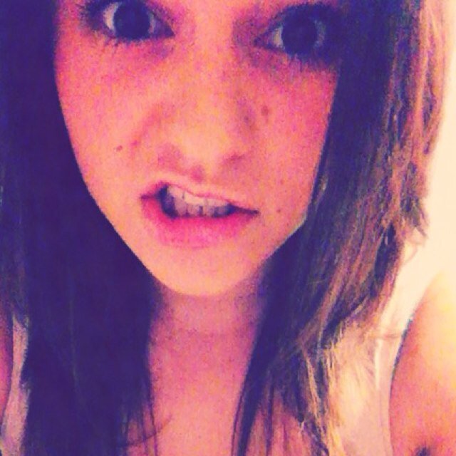 Hi everyone , my name's Giorgia , I'm from Italy Follow me ||19052013|