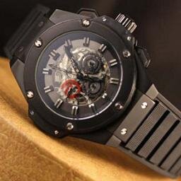 menjual berbagai jam tangan branded dan produk2 branded lainnya..