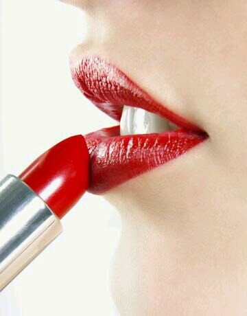 Partagez vos astuces beauté, make up, nail art sur http://t.co/PHl3lZ1y0v et discutez avec les beautés addict #beauté #soins #parfums #makeup #cheveux