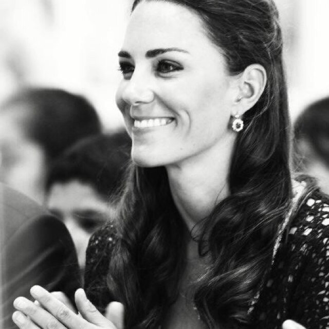 Here to update and support the beautiful soon to be mum Catherine Middleton, The Duchess of Cambridge. ✨
Instagram: duchess_kate