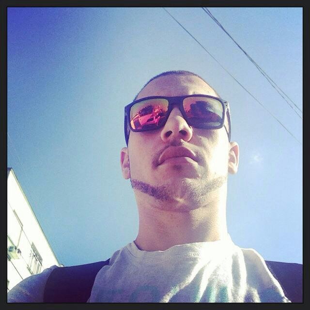 só sei       --                              --                 que nada sei
                                     -
             --------------------------