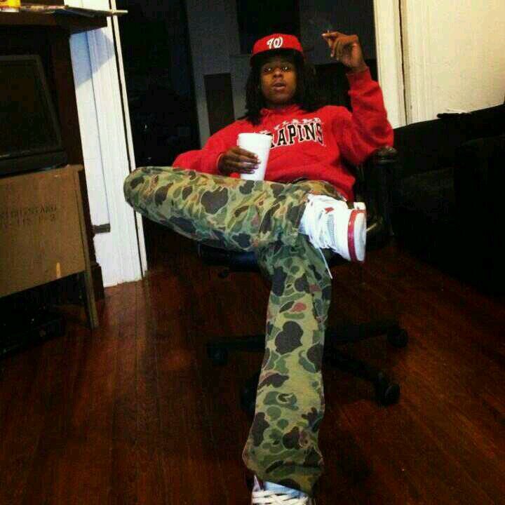 FUCK ALL YA NIGGAS EXCEPT MY NIGGAS'