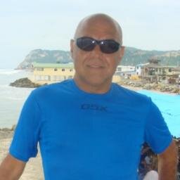 Psicoanalista, profesor, corredor.