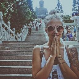 To livre da tristeza e a felicidade me encontrou ✌ SIGO DE VOLTA