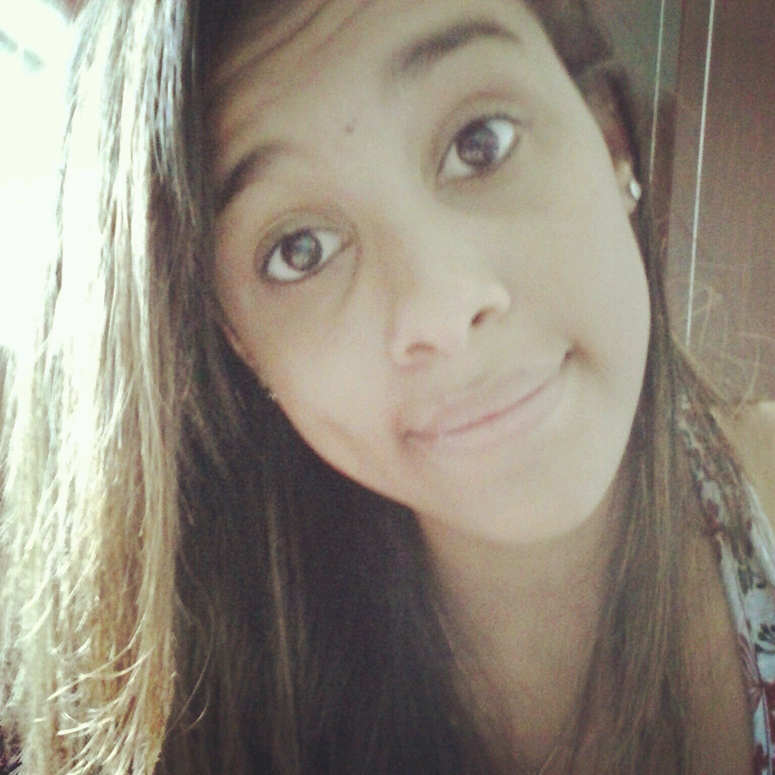 Belieber & Directioner.  Ariana Grande Minha Divaa 33. Pergunta lá: http://t.co/y0GQM3Yezv .
