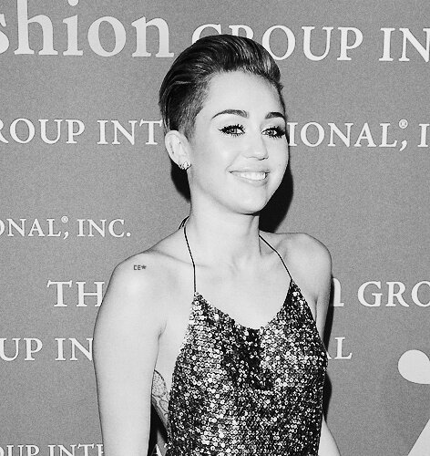 Voteforcyrus6's profile picture. FREE FOLLOW,follow me on @Camila_cyrusjb i follow back c: