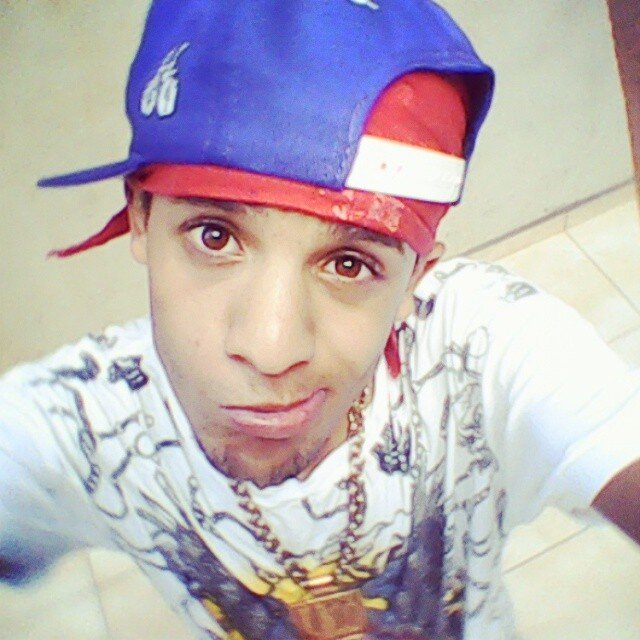 Mil palavras é tão pouco pra dizer, que o sentimento que eu tenho por você é maior que tudo! MC LICO (Eu Te Amo) ‏