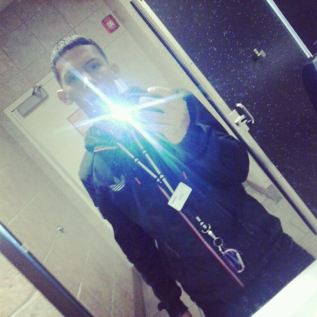 kik:RenOmar_94       IG:renomar11     num:(787)557- 13pidelo :)