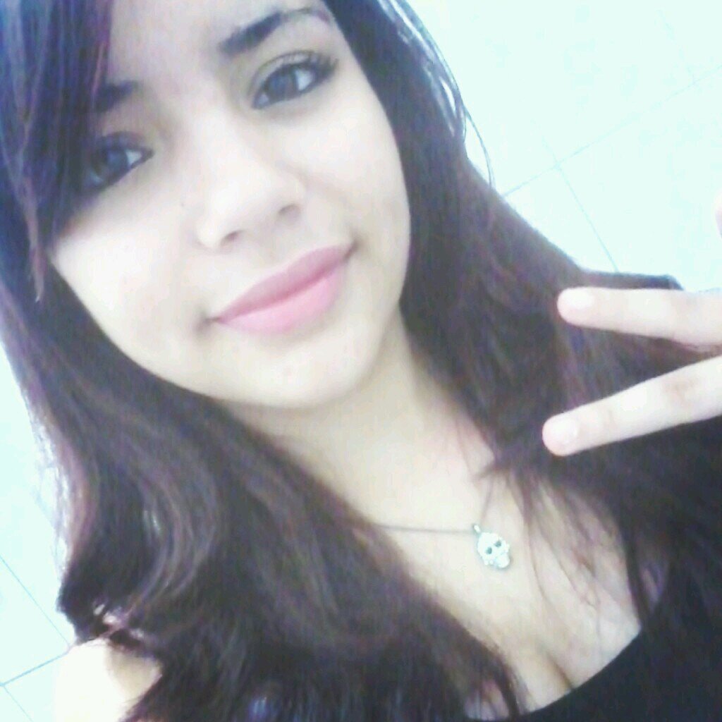 a fome dessa cidade sou eu, o estomago roncando mais alto dessa cidade é meu ♫