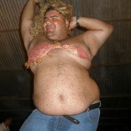 Me gusta comer y qué weá? me da paja rascarme hasta los cocos. Por qué me hiciste tan pajero Dios mio!!