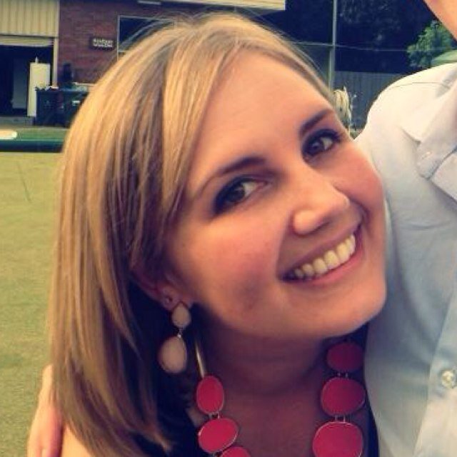 laurenhilbert's profile picture. 