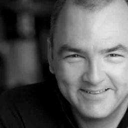Gildor Roy :
Comédien, animateur, chroniqueur et chanteur. Compte administré par son équipe de gérance