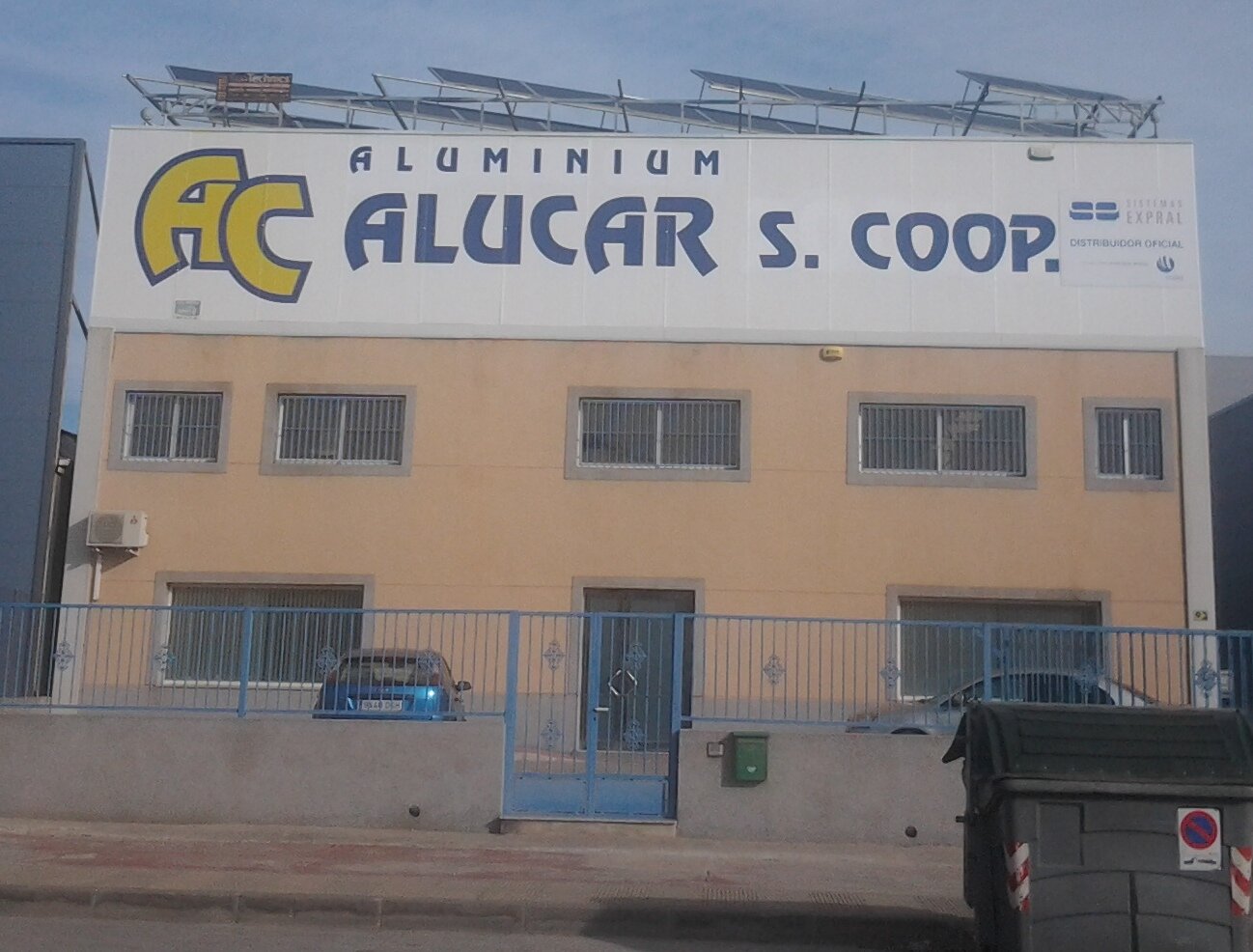 ALMACEN DE ALUMINIO Y ACERO INOX
DISTRIBUIDOR DE SISTEMAS EXPRAL DE HYDRO ALMUMINIUM EXTRUSION SPAIN