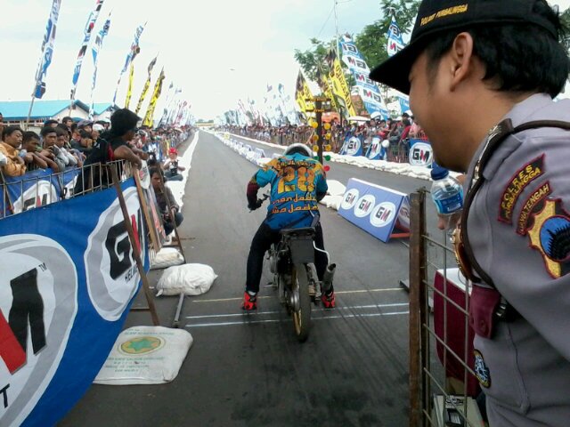 putra briliant  thigan jaya :)