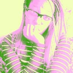 F-W-M I'm #NF #TeamDoIKnowYou #TeamShoutOut :)