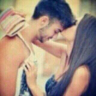 ‏《·لو سألوني الى متى ستبقي متعلقه. به سيكون جوابي لا اعلم. متى ساموت A.》