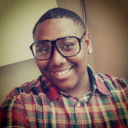 ~.. Singer/Actor.     ~..!! Instagram ~: @CrownMe_Royal6.......!!!!   Follow Back BITCHES !!!~ LIVING THAT L.A NIGHT LIFE ~*