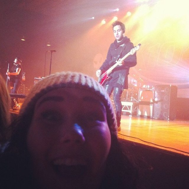 one time i knocked off @patrickstump's hat and then apologized



http://t.co/rEXwokrhwG