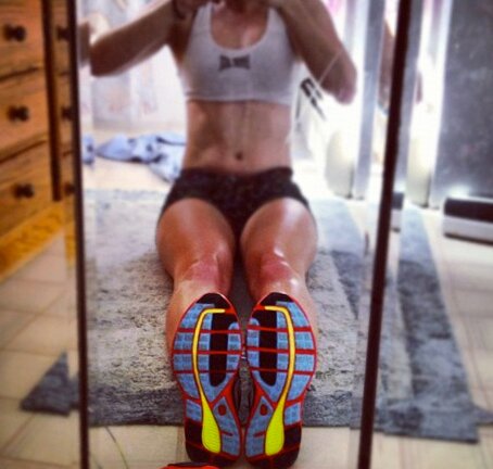 New to the fit fam, improving daily. Fat girl tendencies, and skinny girl habits. Lifter, Runner, Nerd, City Girl. PARTY. (21 y.o., 5'3, 123lbs)