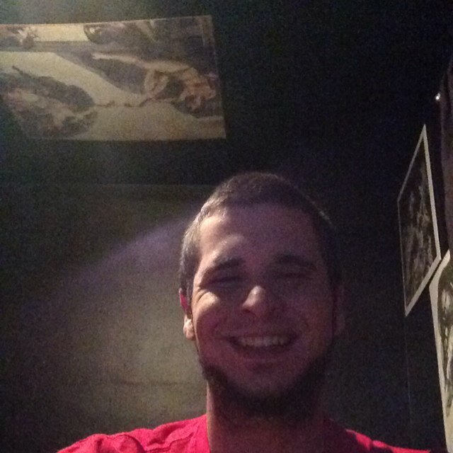 Jesse 22 • cook • realist •