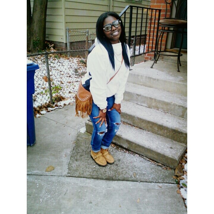 Everytime Money Call I Gotta Bust My Ass :) im abt my money babyy follow me $ $ $ $