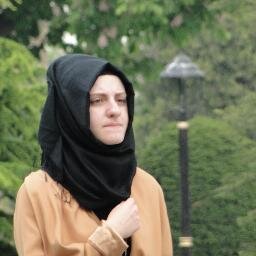 يارب كم مريض يحتاج عافيتك و كم مذنب يحتاج عفوك
و كم فقير يحتاج عطاءك و كم مظلوم يحتاج نصرك و كم قلق يحتاج آمنك كن لهم يارب فهم فقراء لك
