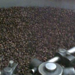 fan de café ,artisan.mes tweets n' engagent que moi