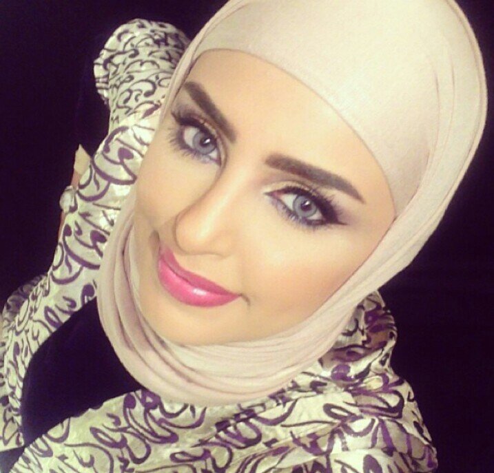 ‏‏‏‏♣ آلُ ڄوُڊيُ♣ ‏متذوقة لِـ الشعر ..
لسْتٌ شاعرة ،
و لكنّني آختآر مآ يرتقي لِـ ذآئقتكم .. ♡
- بعض ما تراه هُنا ؛ لآ يمثلني ❥