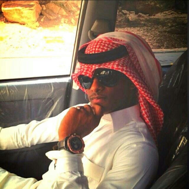 آدآوي||| ج ــروح آلنآس ومحتآج { مـن يـدآويـنـي --*
يآليت آحد // هآلنآس // لو لحظه يحس فـيـنـي ●••