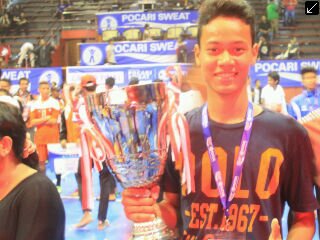 Jangan jadikan kegagalan kemarin sebagai penghambat hari ini. Semangat untuk membuat hari esok lebih baik, melalui hari ini. My pin:2A2E1A82