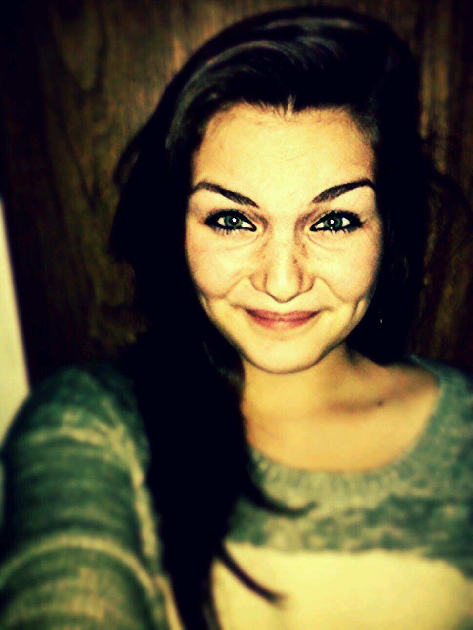 love my boyfriend xxx like sing, music, arts :) canadienne et fière de l'être ... he makes me feel like a princess *.*
