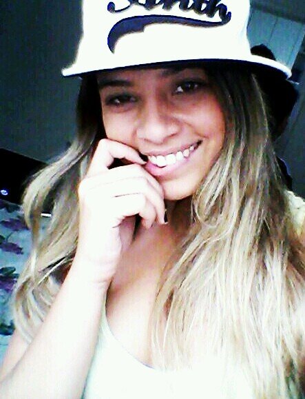 Capricorniana, mineira e futura dentista!