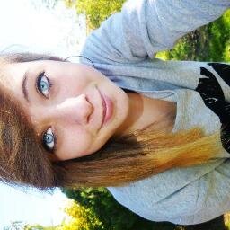 15 yo - Follow me, I follow you.✝ - HUMOUR A LA CON - Francaise. 160 caractères c'pas assez bitch.