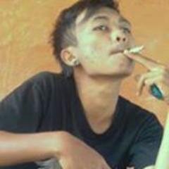 music adlah bgian dri hdup gue,hdup tanpa musick bgai sayur tanpa kuah katanya,,
s0 loe rasain ja ndri kalau hdup loe sunyi sepi tanpa musick