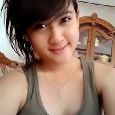 Indah sari on Twitter: "Pengen pipis,,tp takut keluar kamar,,mau ke