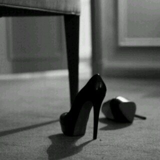 ‏=| ♡! 〈 عزائي لمَنُ : علق حياتہ بإلإحلإم 〉