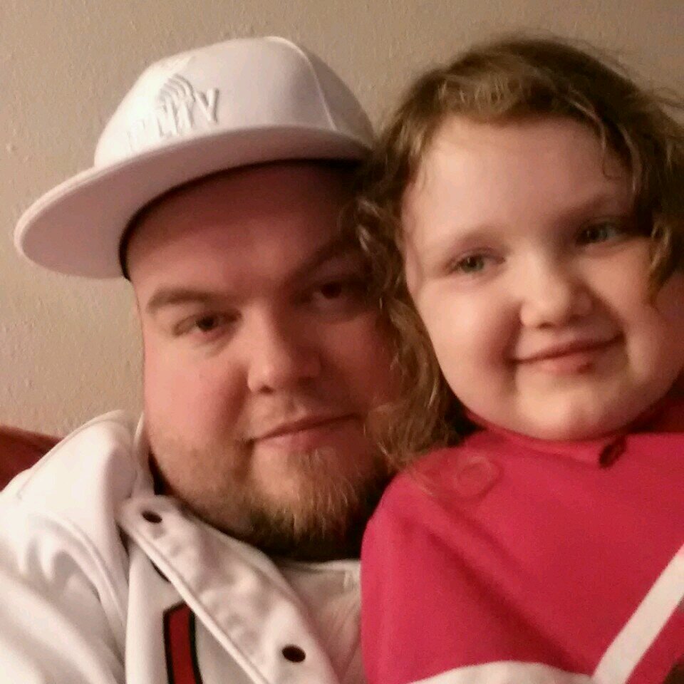 Dinger503's profile picture. Parent, Graduate Student, Genius, all around Boss and Jello Shot Aficionado #Team83...#GoDucks...