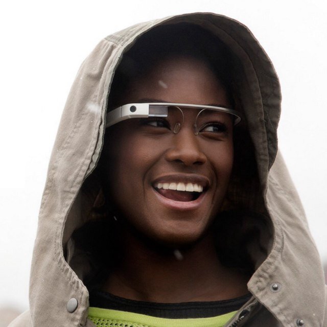 اول Google Glass في السعوديةFirst V2 Google Glass in Saudi Arabia