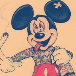 Dono ► @justinexplore ◄ ME SEGUE LA QUE SIGO TODOS DE VOLTA