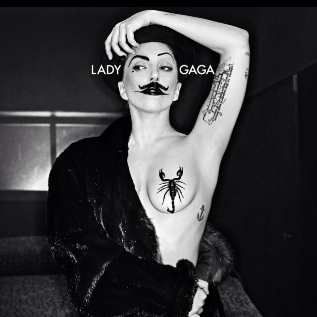 ARTPOP OUT NOW http://t.co/IL7NaOqOmZ