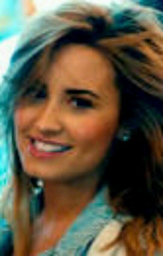 lovatic for life, always here for demi and my lovatic family