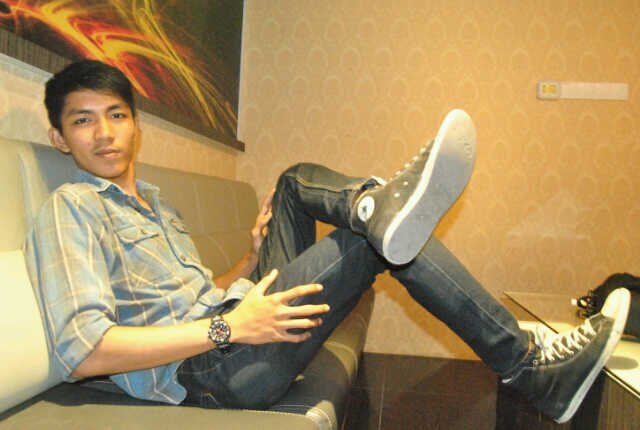 irvhandi's profile picture. Pena Real Madrid de Indonesia reg Pekanbaru @Madrid_IndoPku #HalaMadrid My future Fajria novianis, S.Pd