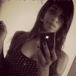 viicksantos15's profile picture. vc esta eternamente no meu coração meu pobre louko eu jurei te amar por toda minha vida , dan eu amo você @ClubeFollow