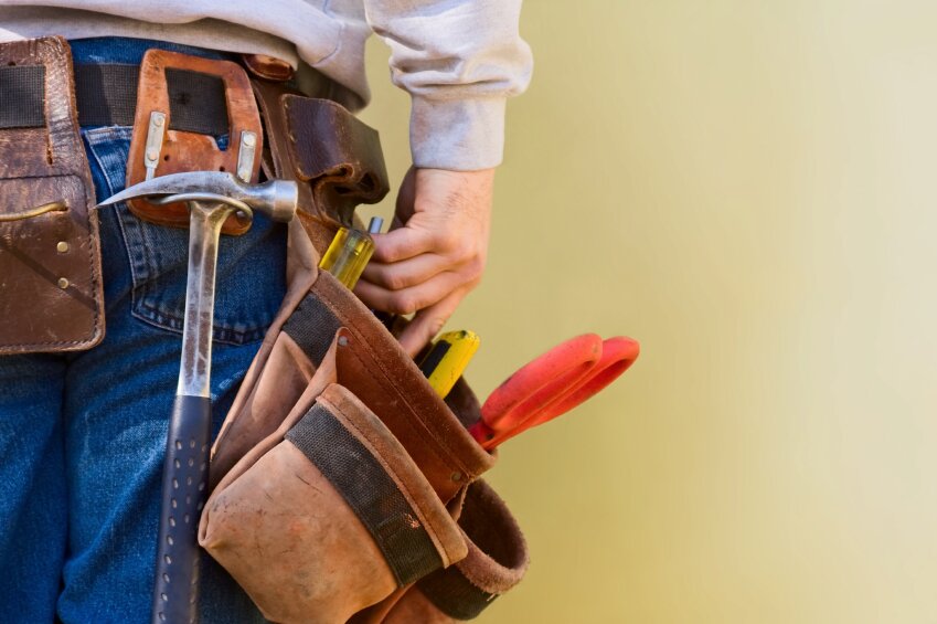 New England Service Tech and Maintenance is a facility maintenance and janitorial services company.  One call does it ALL!