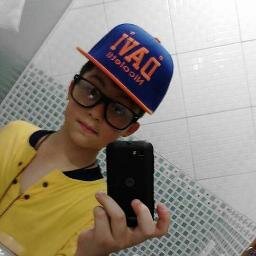amo futebol americano,gosto de pizza, e gosto de bones da new york e da new yera