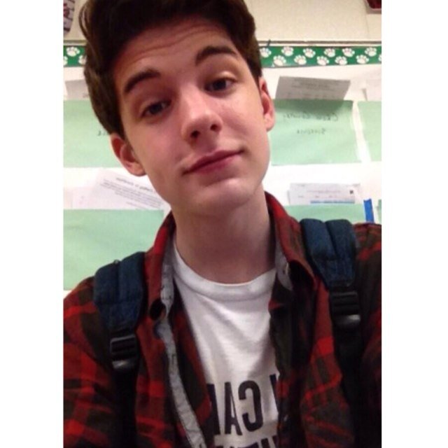 i'm trent and of the male species, i like tv shows, youtubers and murdering a lot
