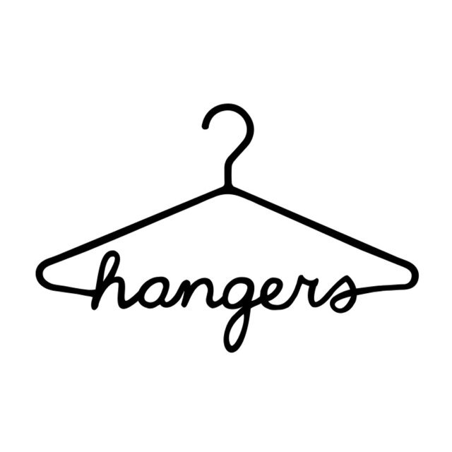 Girls don't dress for boys. Envíos internacionales. contacto@hangers.mx