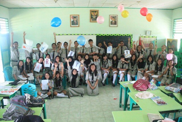 First Twelfth Grade Science |Teacher Ibu Lita Agustina|40 students who has different characters but have only one same purpose