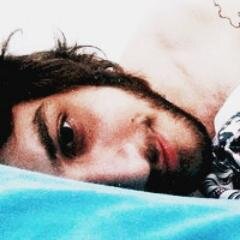 ``prazer te conhecer, sempre te vejo no twitter``  ❤